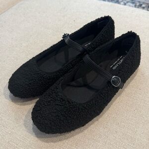 Portland Boot Co. Women's Faux Shearling Mary Jane Flats, Black, Sz 6 NWOT